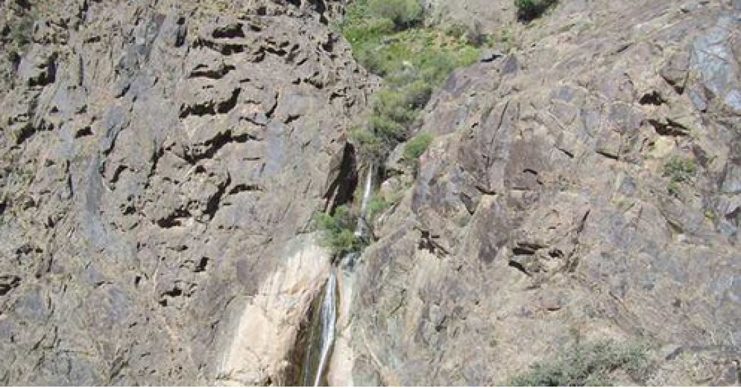 آبشار کفتر دره سده